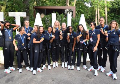 11 agosto: la Nazionale femminile di pallavolo a Casa Italia