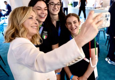 Visita del Presidente del Consiglio Giorgia Meloni a Casa Italia, al Villaggio Olimpico e alle gare