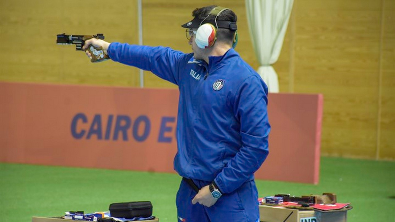 La Coppa del Mondo fa tappa a Monaco: in palio il pass olimpico nella pistola automatica per Spinella