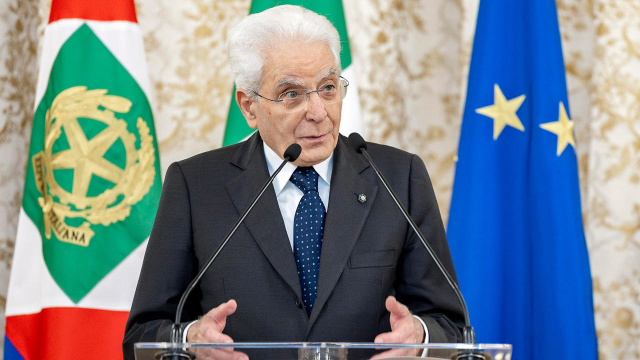 Domani al Quirinale Mattarella consegnerà il tricolore ai portabandiera olimpici e paralimpici. Diretta su Rai 2 (10.50)